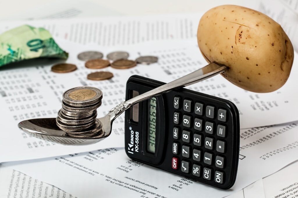 coins, calculator, budget-1015125.jpg